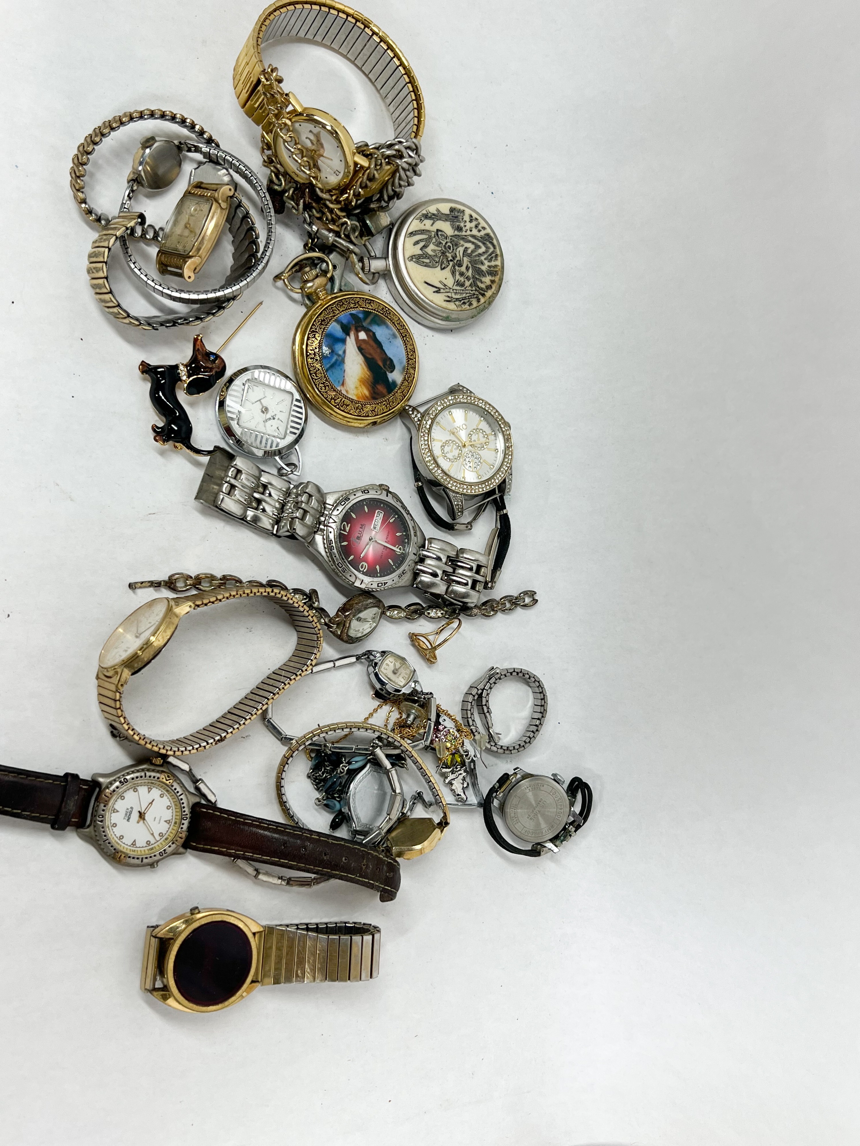 ASSORTED WRIST AND POCKET WATCHES