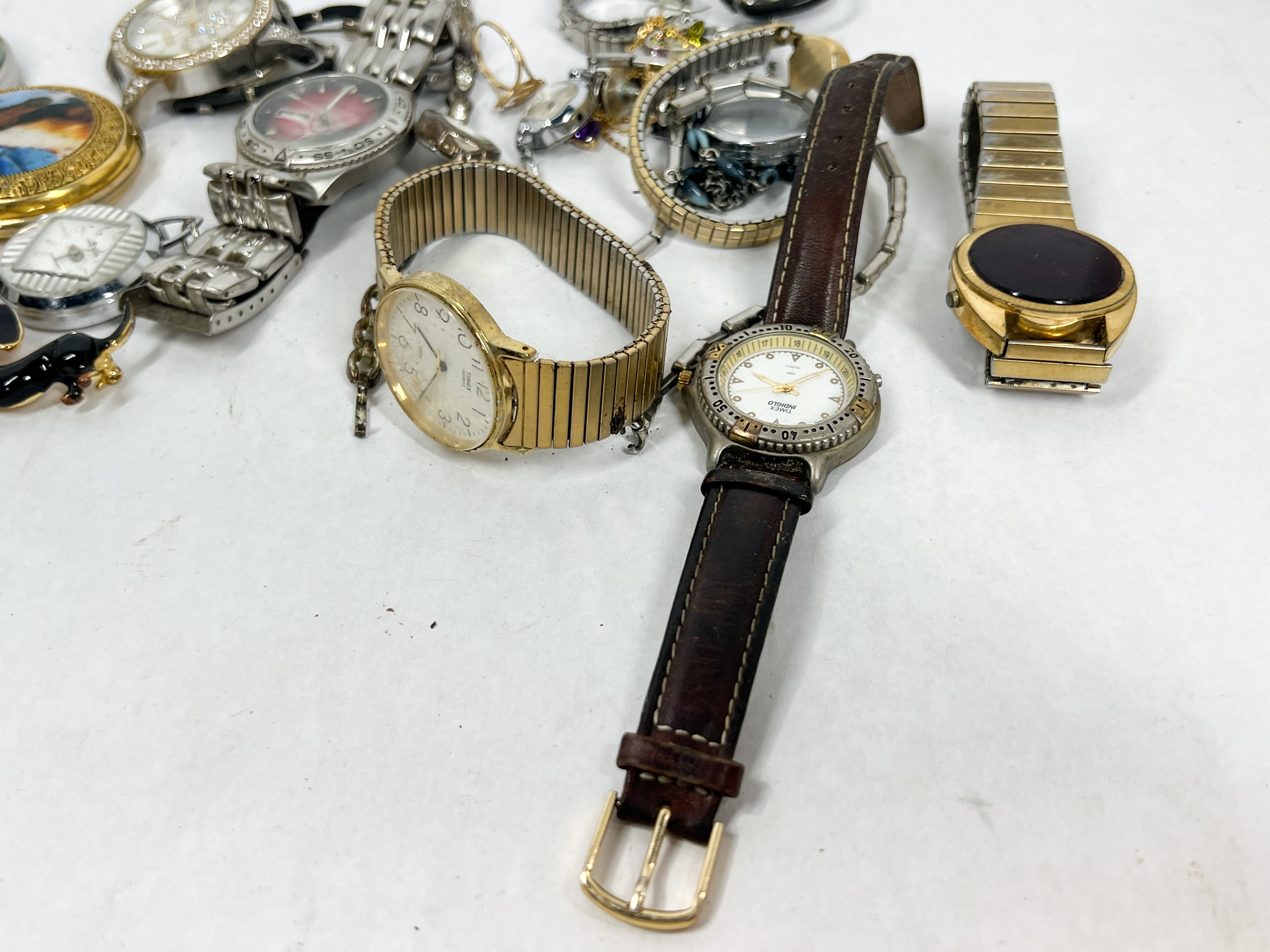 ASSORTED WRIST AND POCKET WATCHES