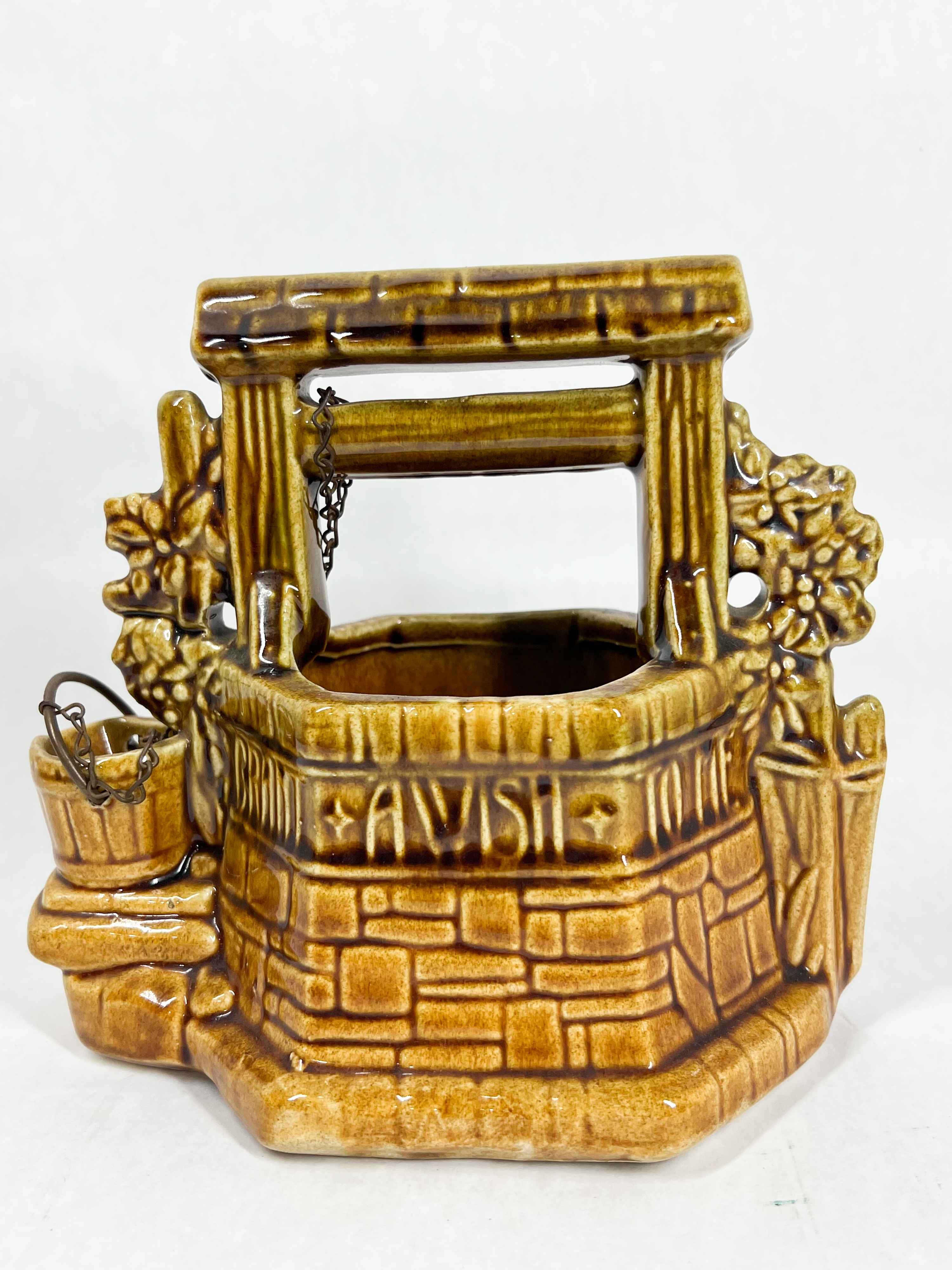 MCCOY CERAMIC WISHING WELL PLANTER