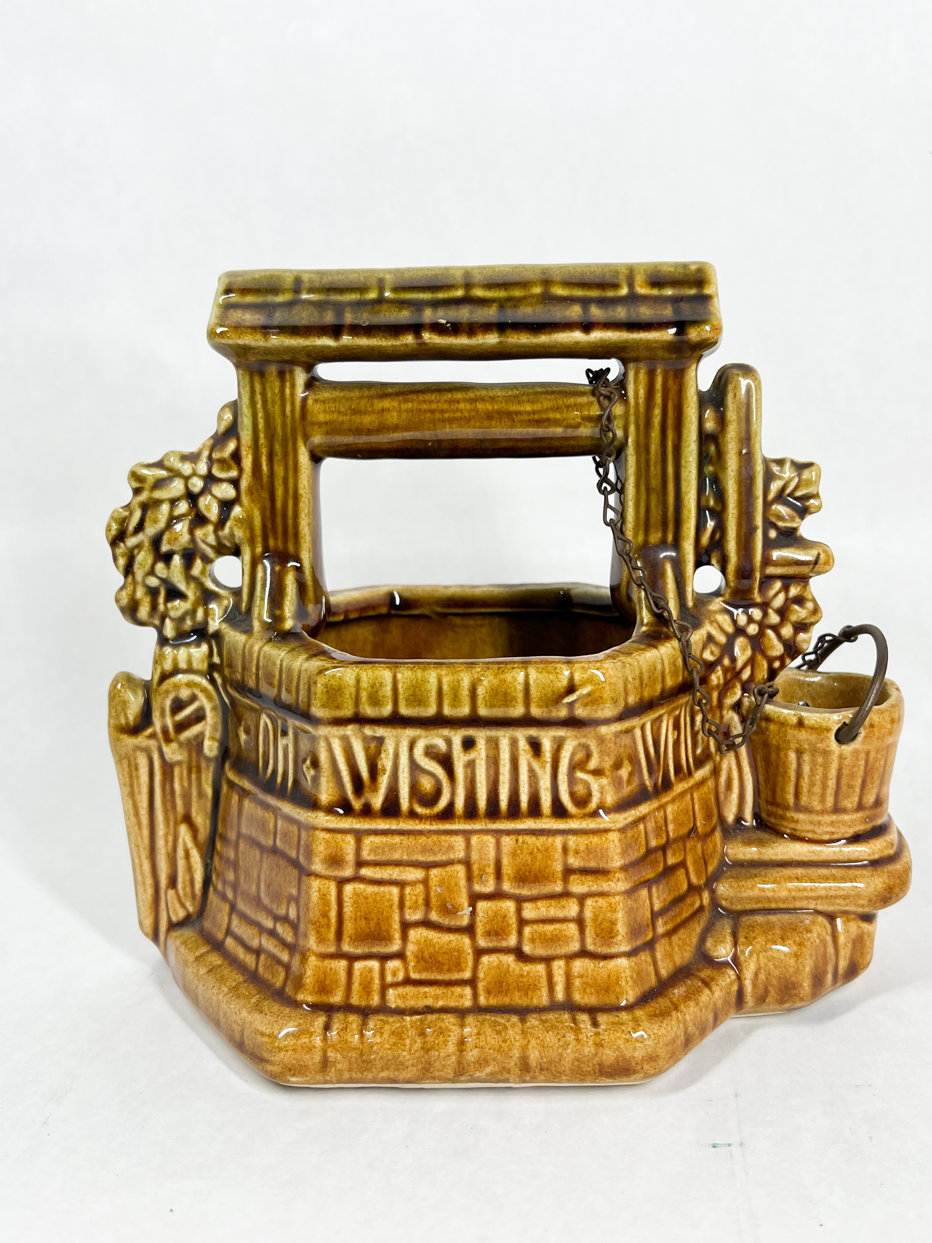 MCCOY CERAMIC WISHING WELL PLANTER