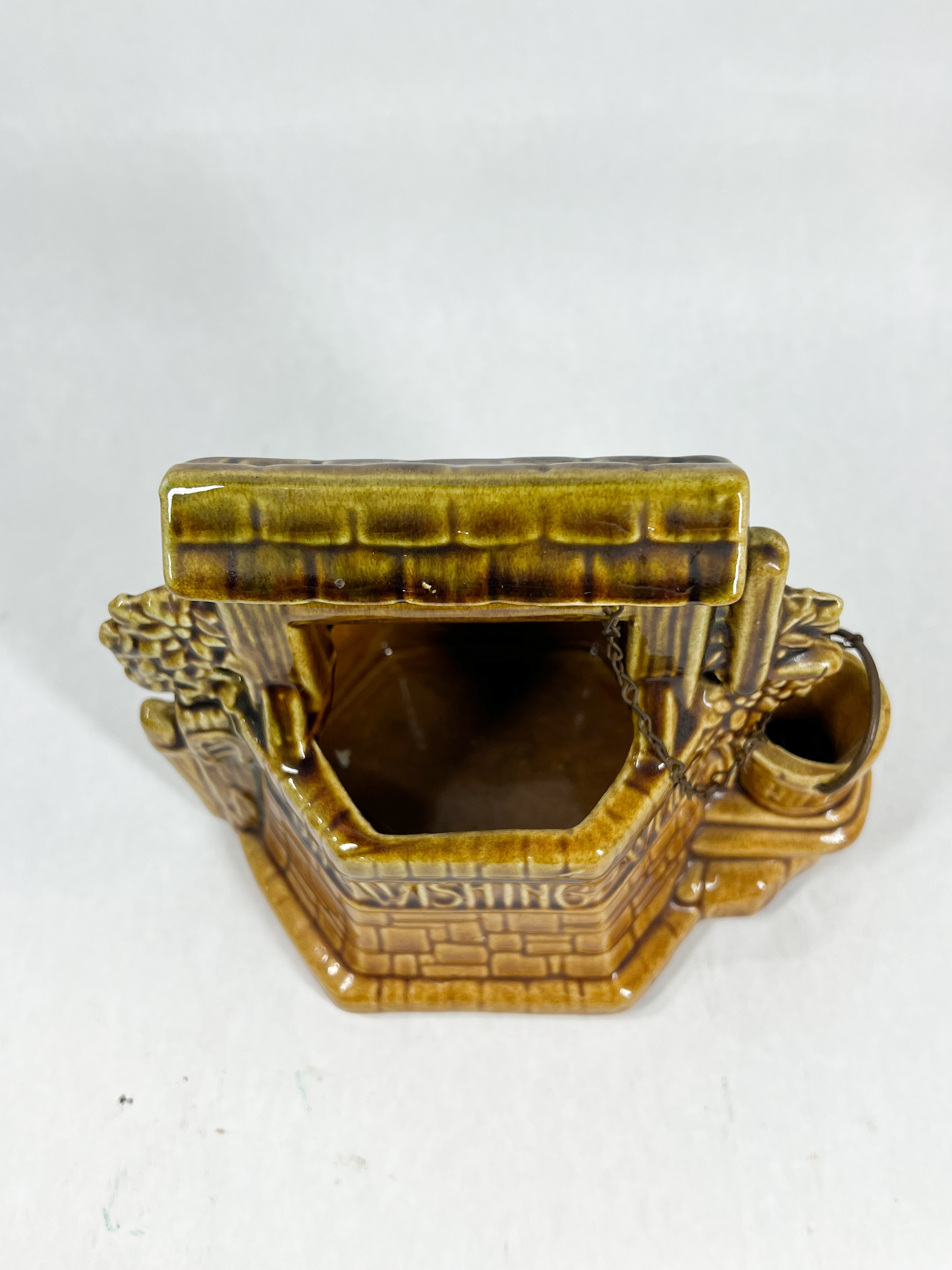 MCCOY CERAMIC WISHING WELL PLANTER