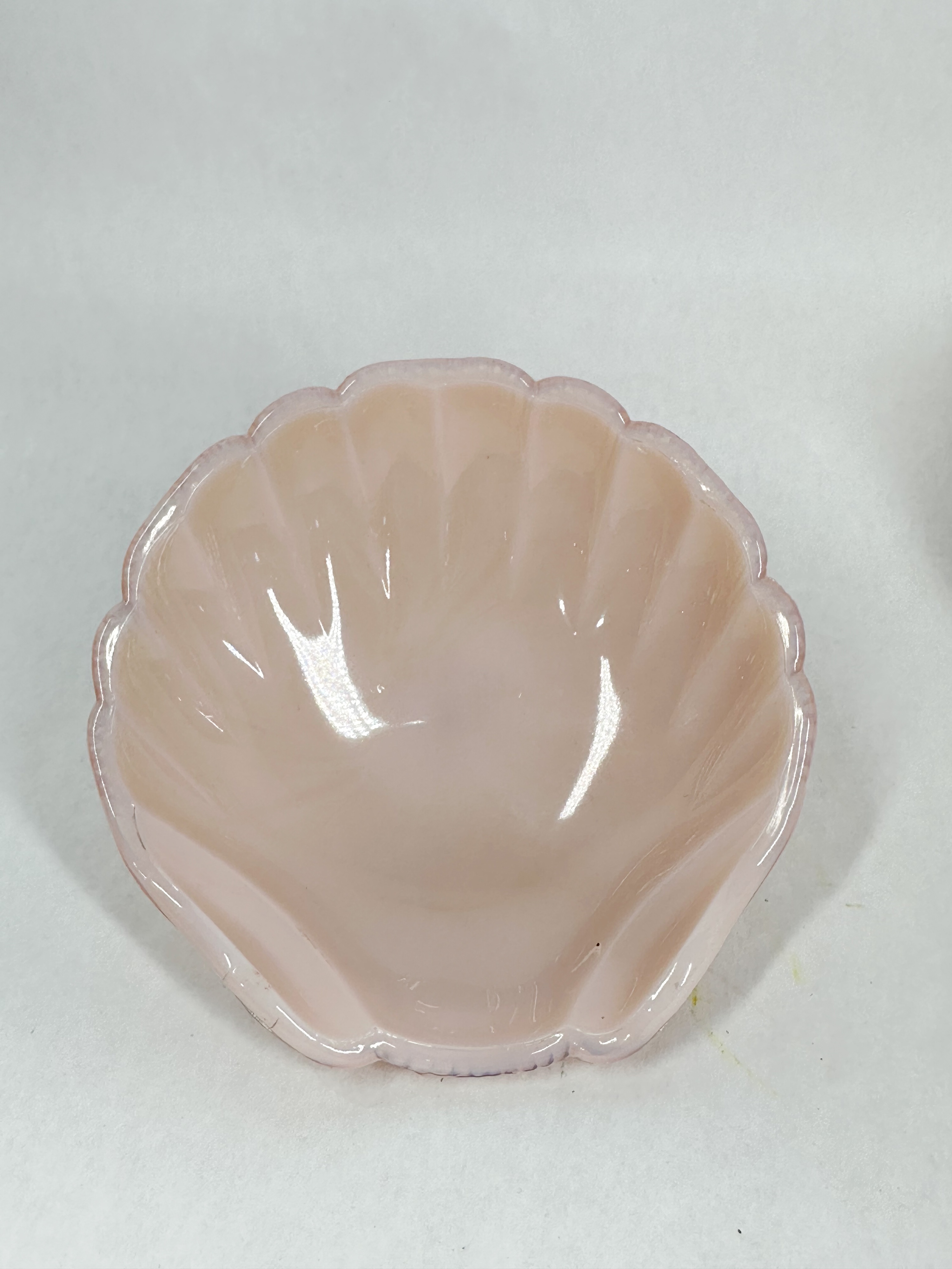 CAMBRIDGE PINK SLAG GLASS SHELL COMPOTE