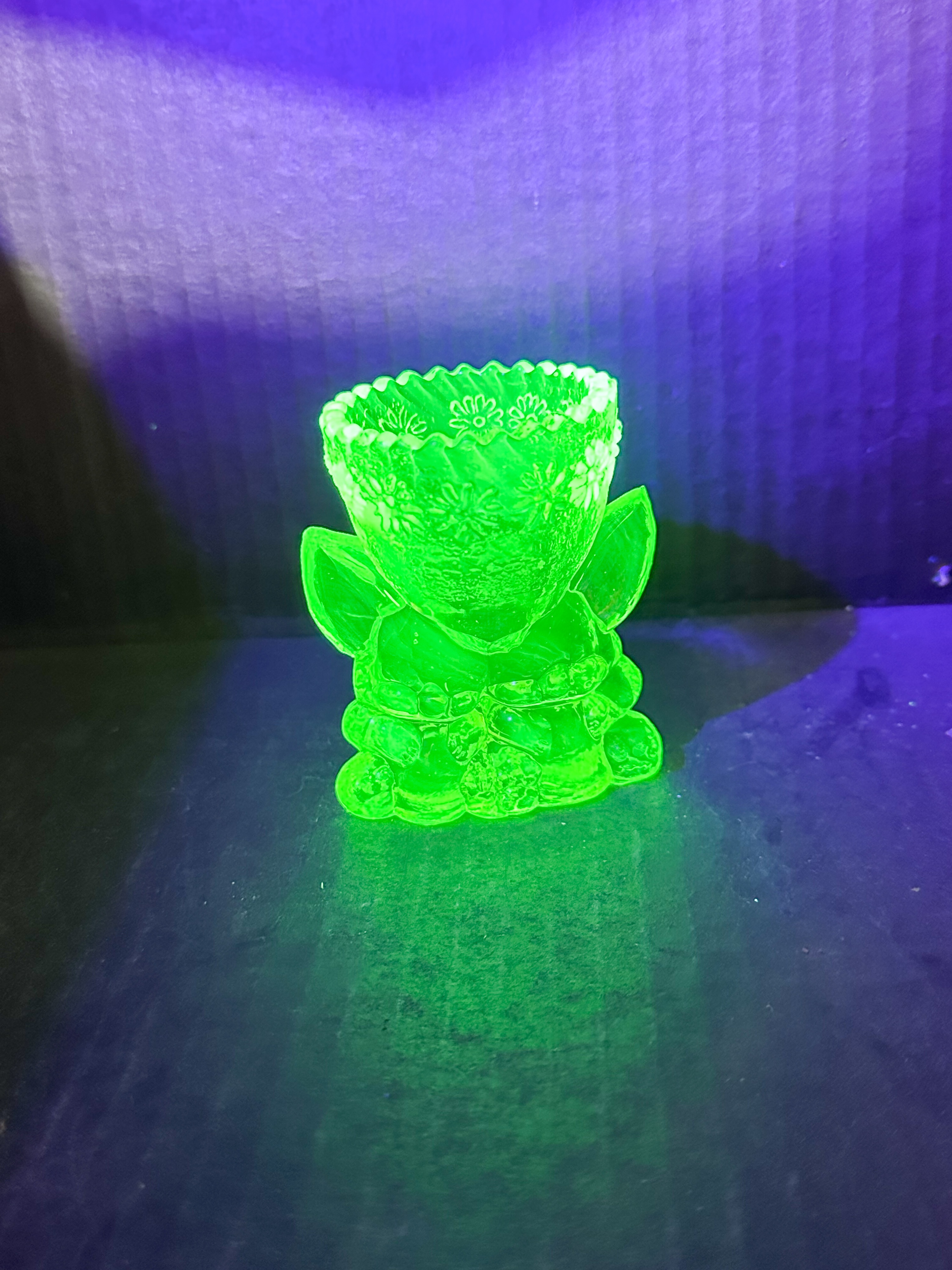 URANIUM GLASS ELEPHANT TOOTHPICK HOLDER
