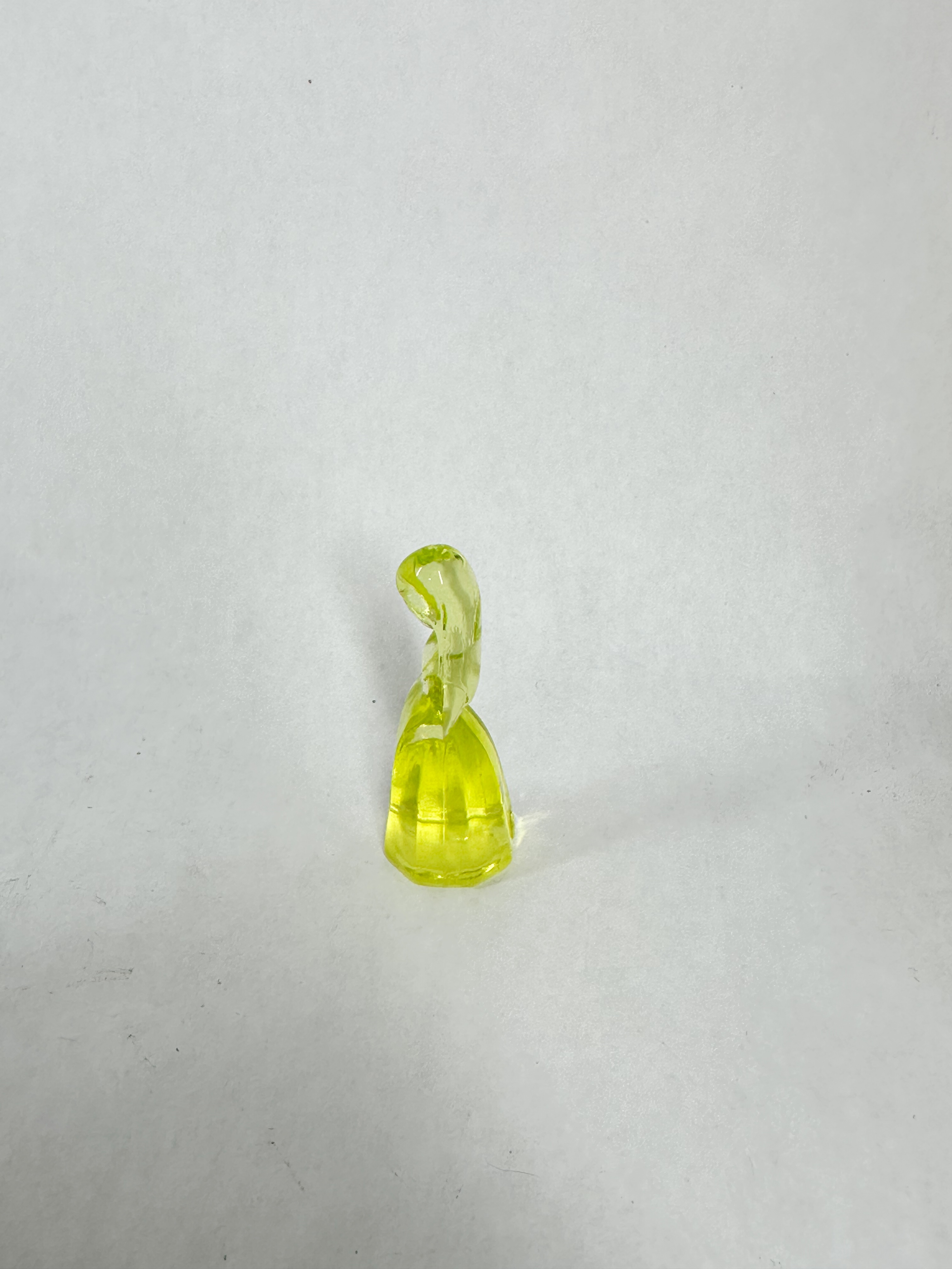 MINIATURE URANIUM GLASS FIGURINE
