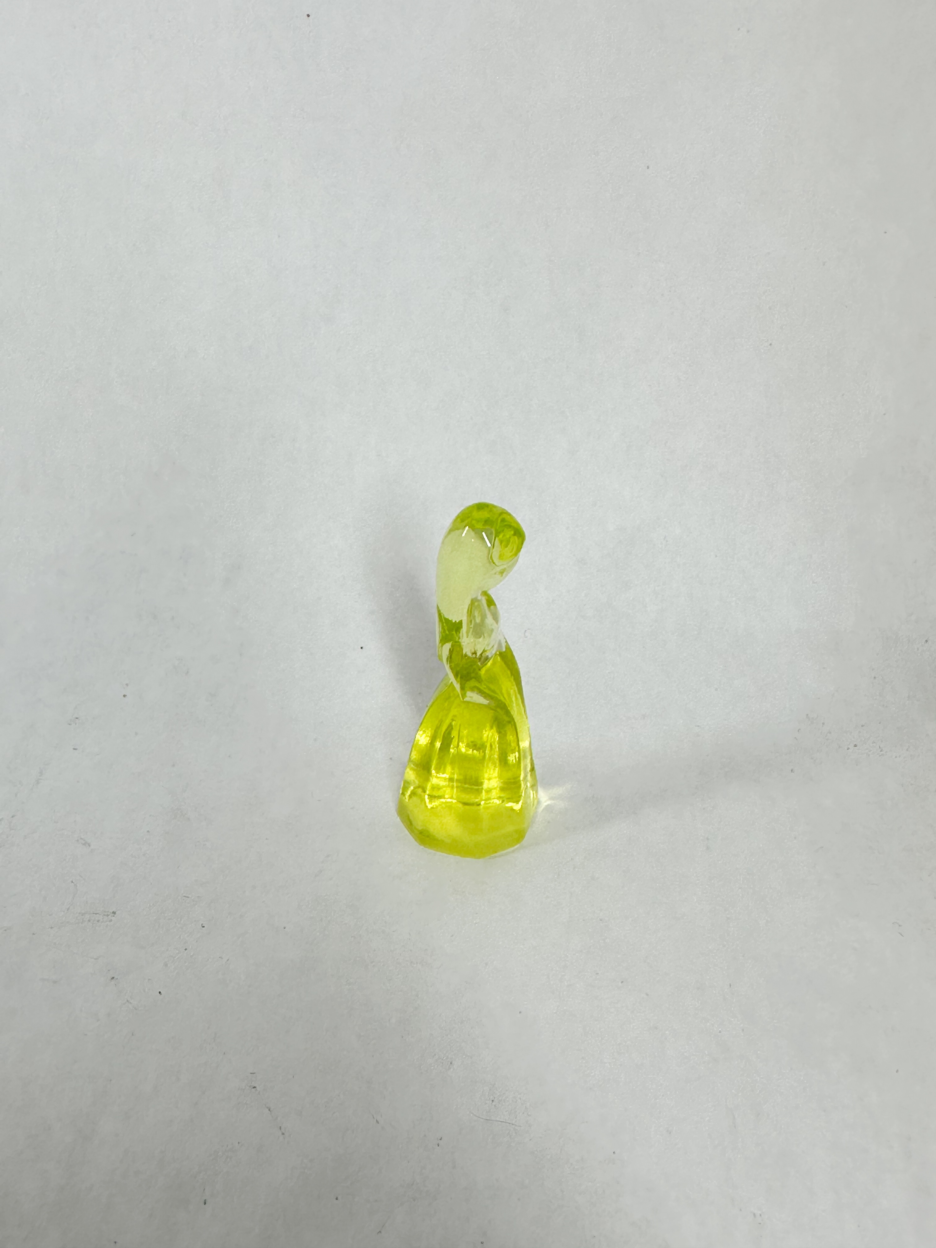MINIATURE URANIUM GLASS FIGURINE