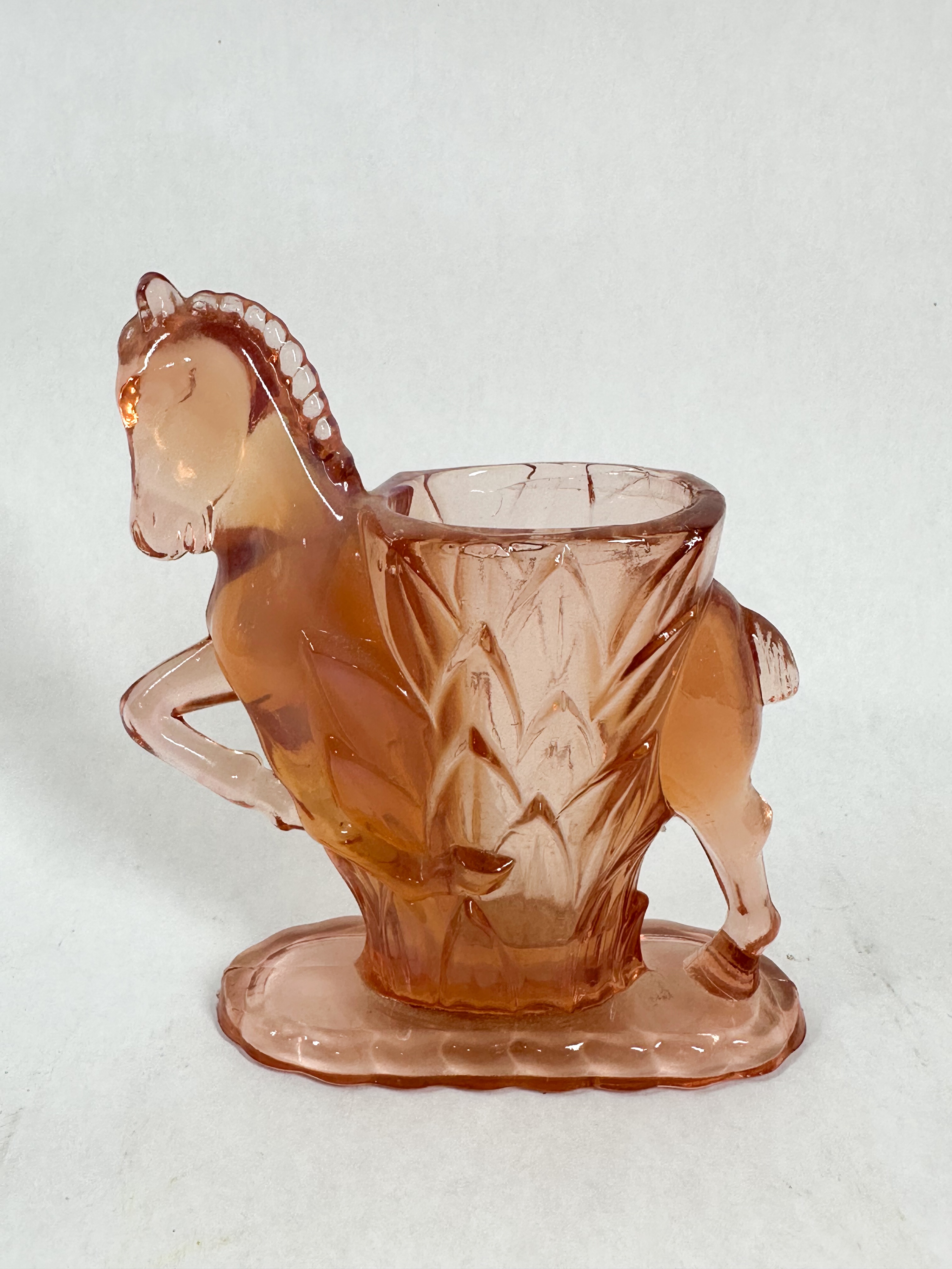 L.E. SMITH GLASS HORSE AND BUTTON TIN