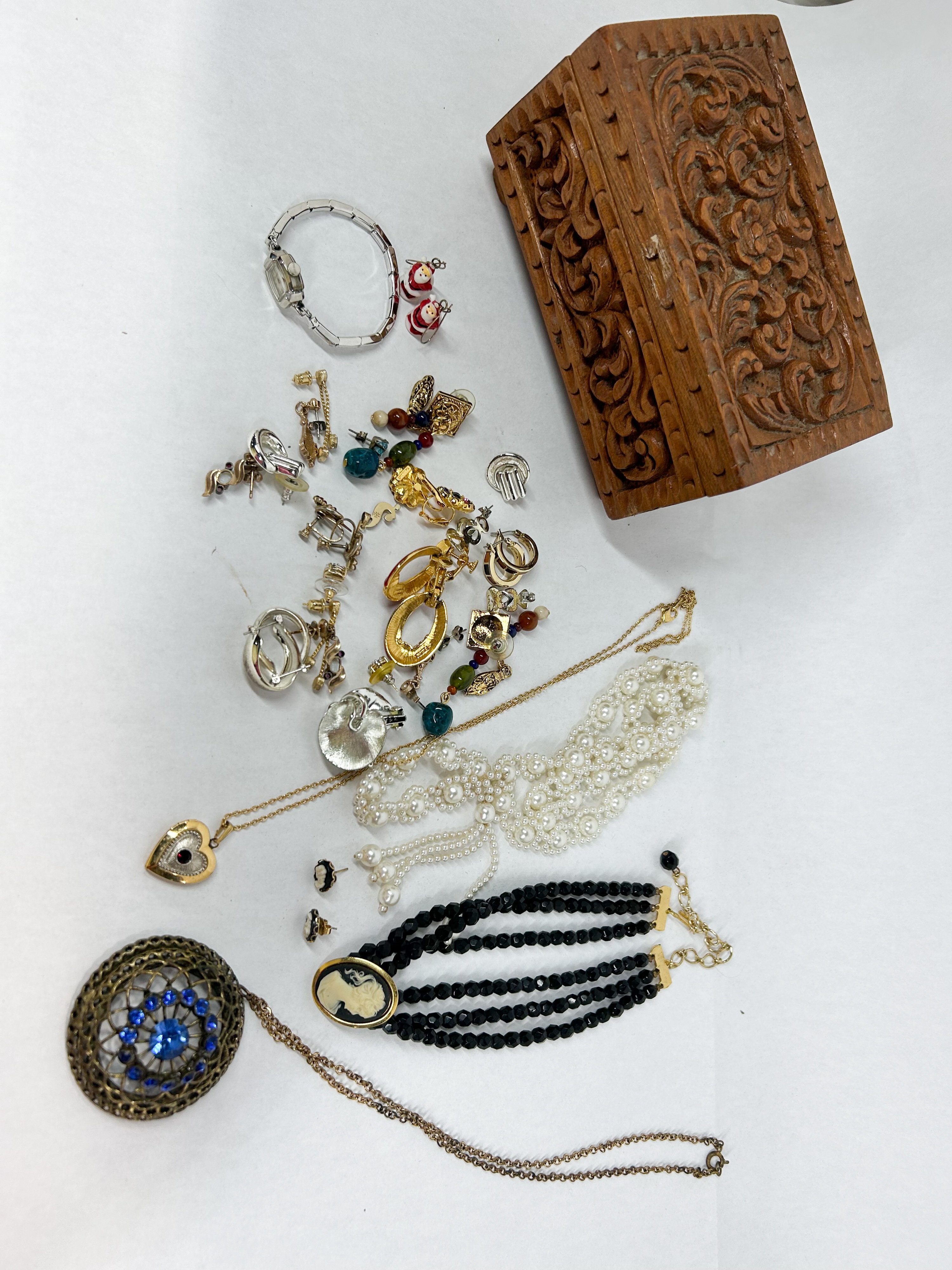 BULOVA WATCH AND COSTUME JEWELRY COLLECTION