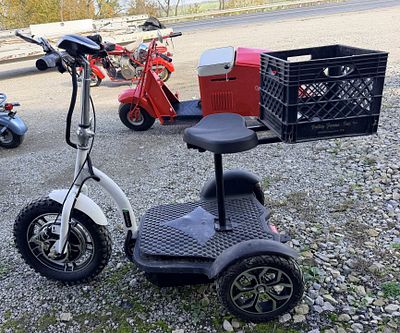 EUROSCOOTER ELECTRIC WITH CHARGER & MILK CRATE