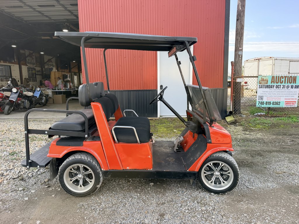 YAMAHA GAS GOLF CART WITH LED LIGHT BARN RUNS &