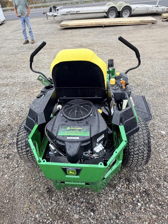 JOHN DEERE ZERO TURN