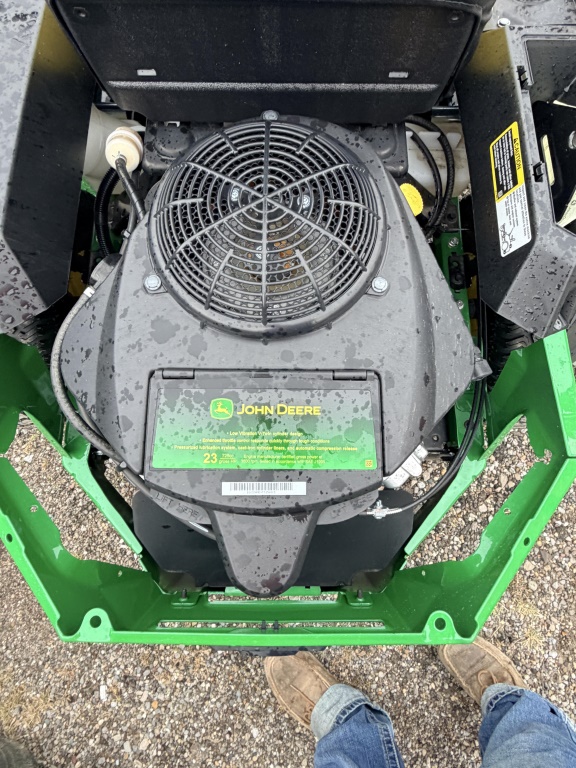 JOHN DEERE ZERO TURN