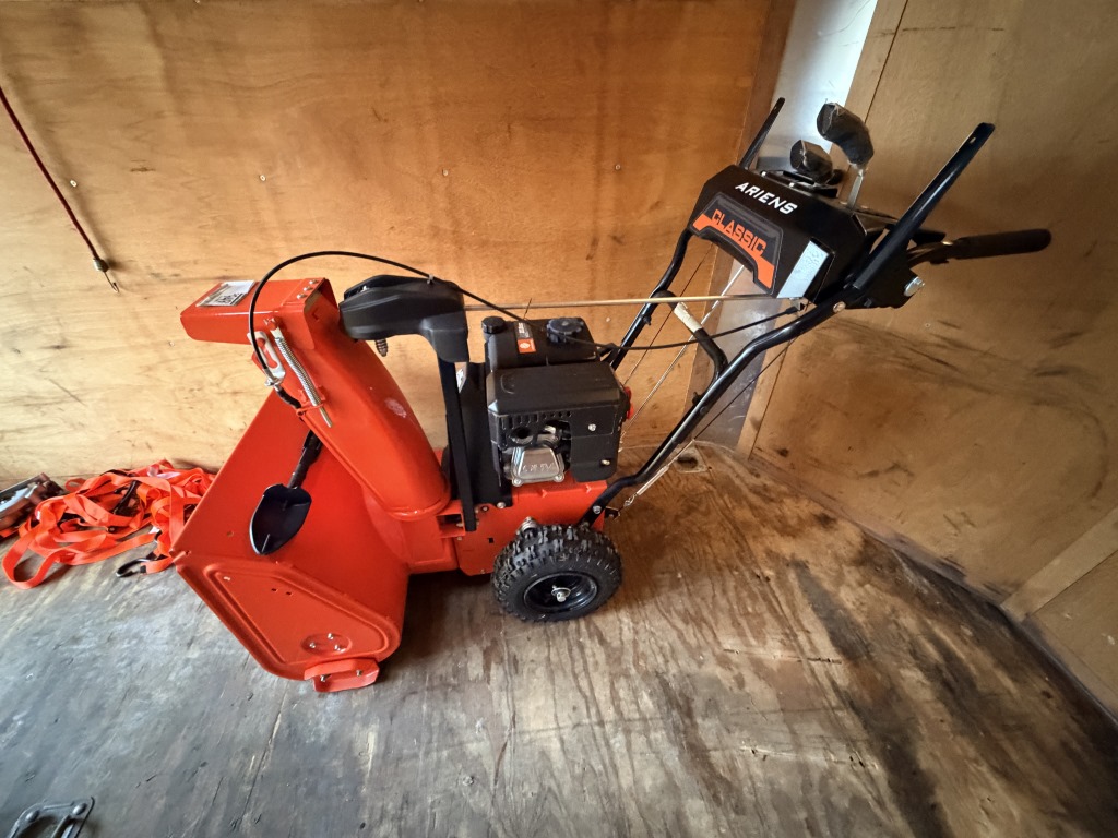 WALK BEHIND SNOW BLOWER