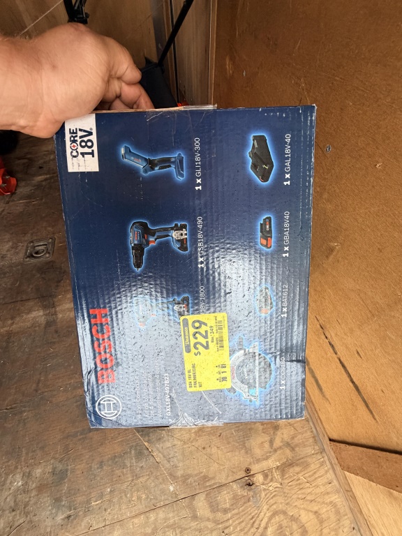 NEW BOSH 18V 4 COMBO TOOL KIT