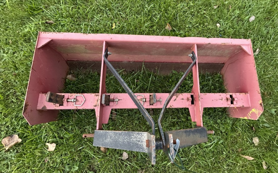 THREE POINT BOX BLADE