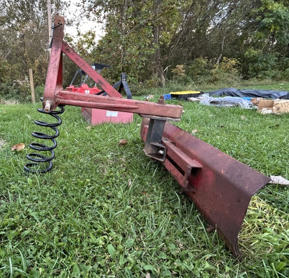 THREE POINT BLADE