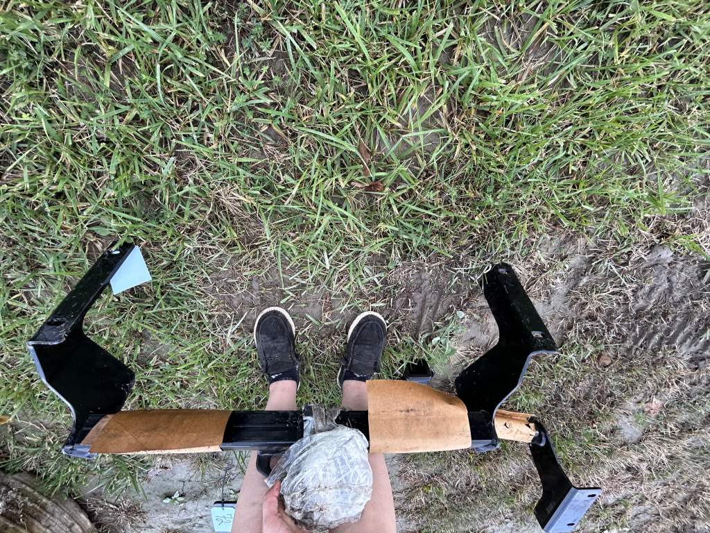 CURT TRAILER HITCH RECEIVER