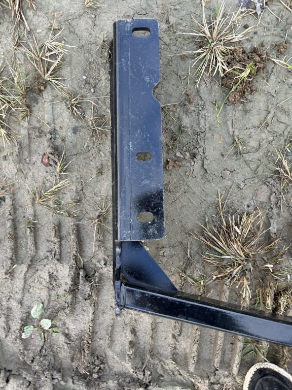 CURT TRAILER HITCH RECEIVER