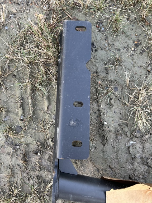 HUSKY TRAILER HITCH RECEIVER