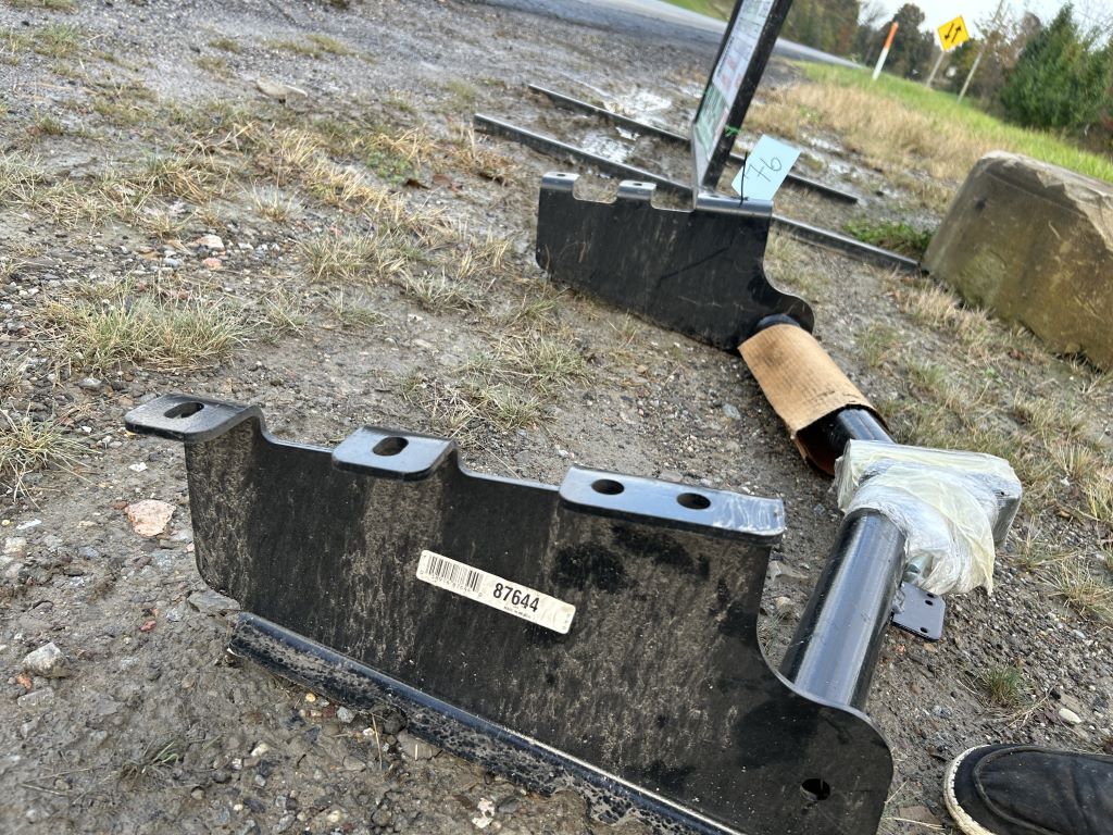 TRAILER HITCH RECEIVER