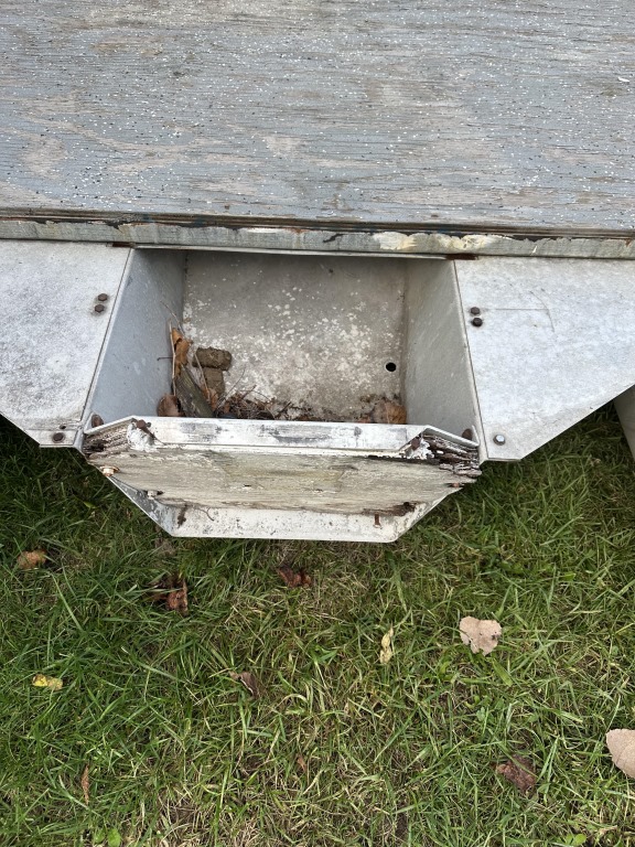 PONTOON FLAT BOAT