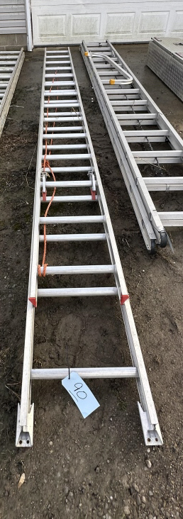 20' WERNER ALUMINUM EXTENDED LADDER