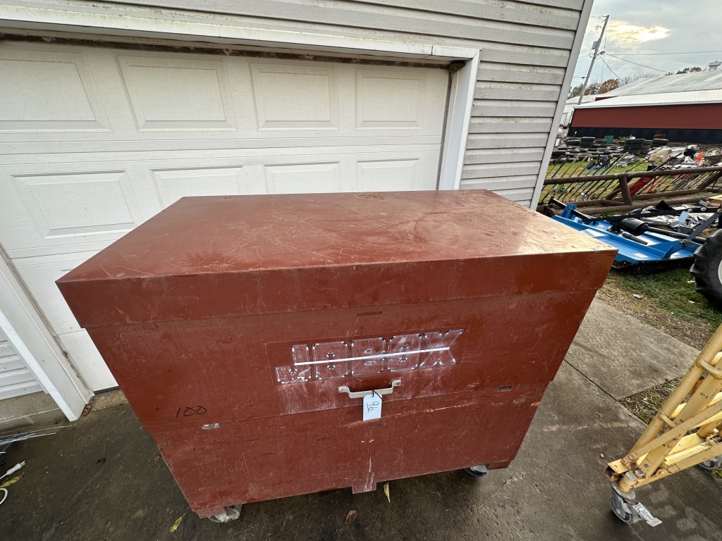LARGE JOB BOX ON WHEELS