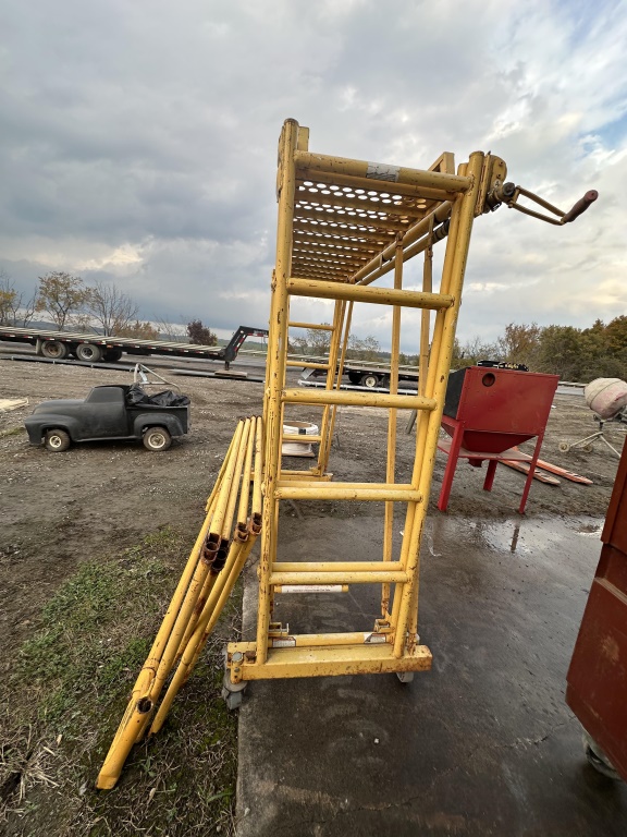 TELE-TOWER PORTABLE TELESCOPING SCAFFOLD