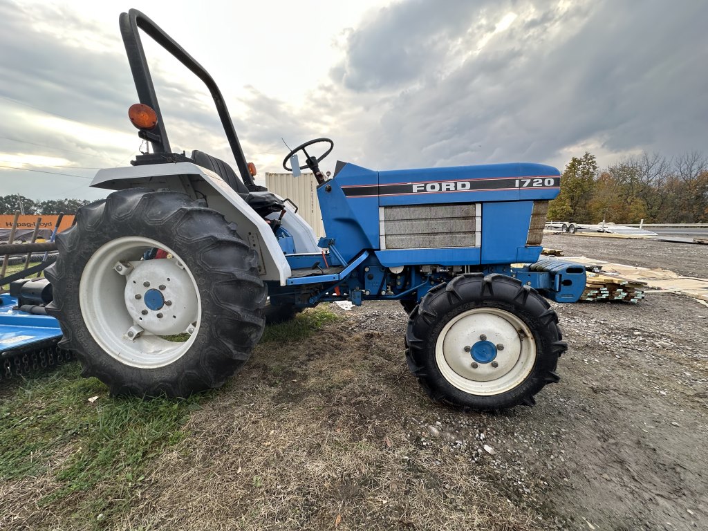 FORD 1720 TRACTOR W/ WEIGHTS