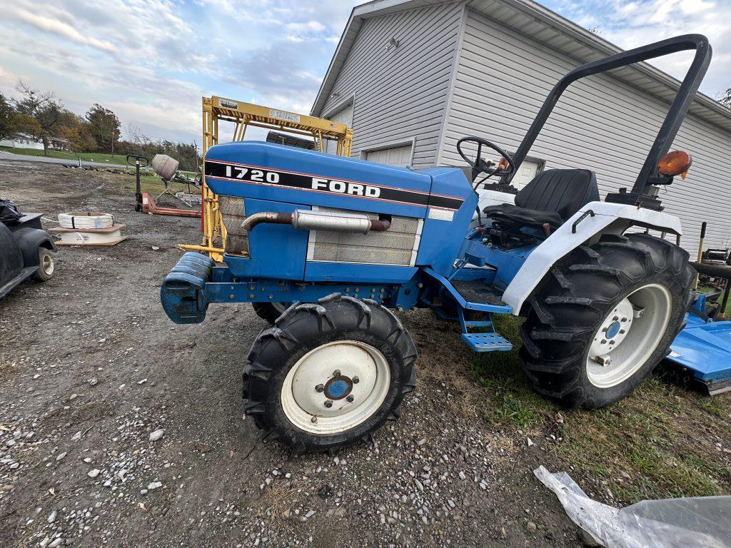 FORD 1720 TRACTOR W/ WEIGHTS