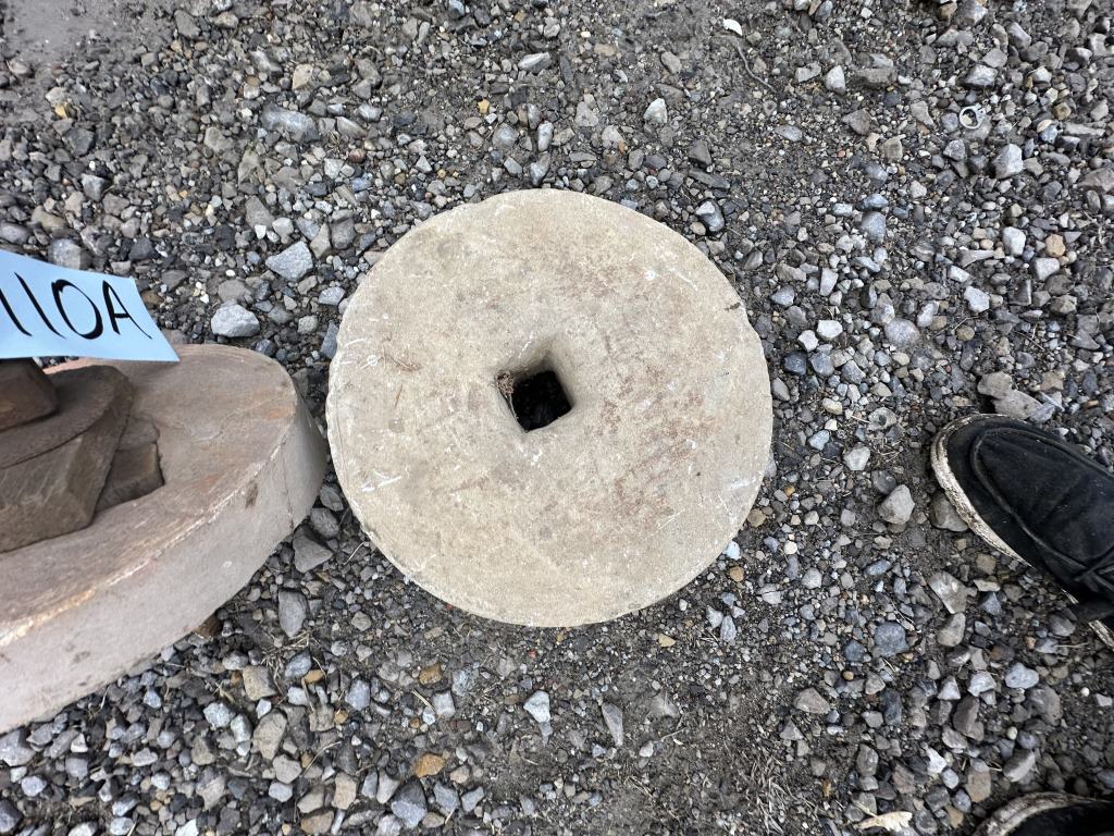 ANTIQUE MILLING STONE