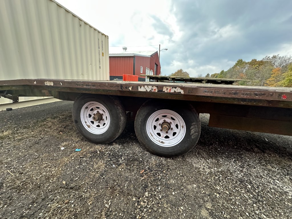 18FT DECKOVER BUMPER PULL TRAILER