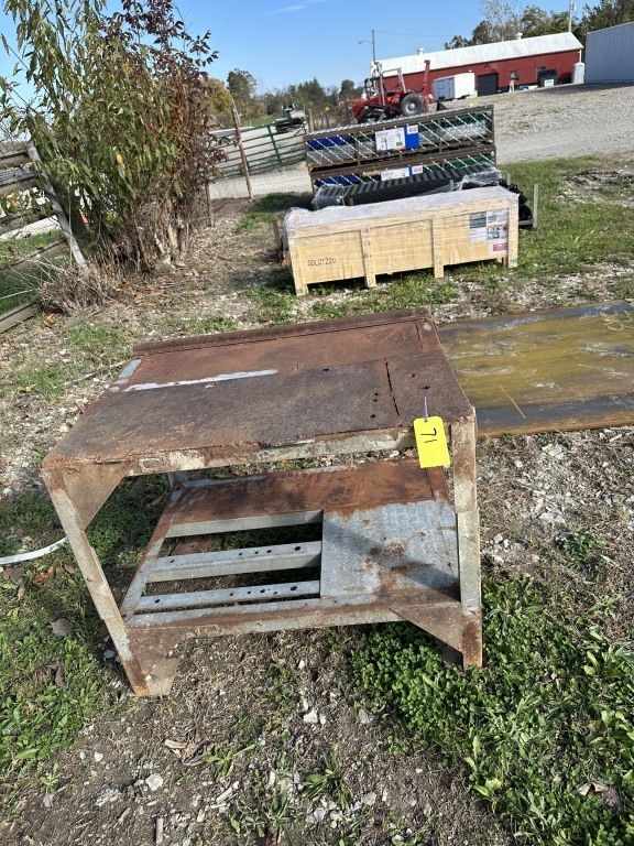 Lot 71: 28 X 38 STEEL BENCH