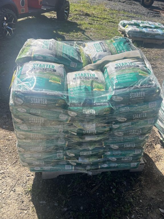 Lot 74: STARTER LAWN FOOD SKID