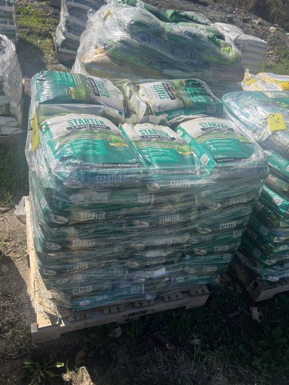 Lot 78: STARTER LAWN FOOD SKID