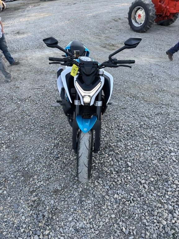 Lot 206: CFMOTO 450NK 2024 MOTOR CYCLE