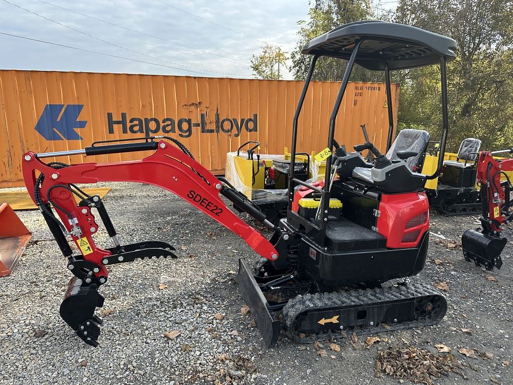 Lot 819: 2026 MINI EXCAVTOR DIESEL