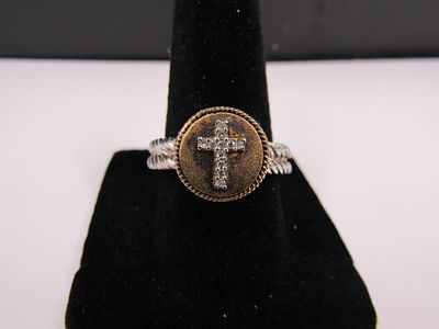 Size 7 Sterling Silver Jeweled Cross Ring Condition Yes, we will ship this item, we provide in 