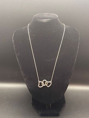 Vintage Tiffany and Co. Sterling Silver 3 Interlocked Heart Pendant on 16" Sterling Silver Chain. 