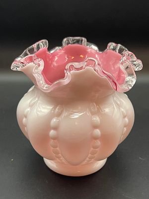 Vintage Fenton Peach Crest Beaded Melon Vase 4.5" Condition Yes, we will ship this item, we 