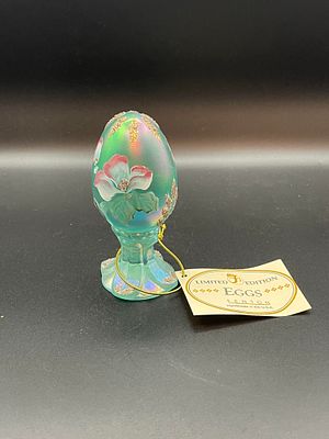Vintage Fenton Hand Painted Limited Edition Pedestal Egg 397/5000 Condition Yes, we will ship 