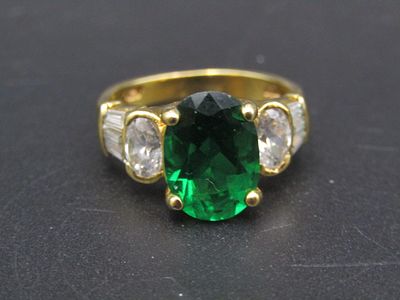 Beatufiul Vintage Gold Plated Sterling Silver Green Emerald, CZ 3 Stone Ring. Size 8. Condition 