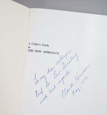 [Дарственный Автограф Claude Kenneson проф. Гинзбургу, Л. С.] Руководство для виолончелистов по 