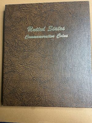 США Альбом для монет Dansco Commemorative coins , новый 
2402/