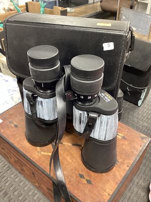Sunagor Binoculars with case