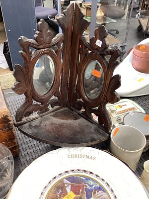 Small wooden corner shelf