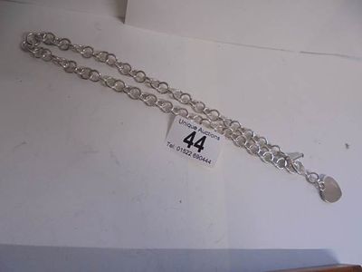 A good heavy silver chain, 48cm long, 52 grams.