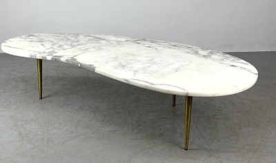 Italian style Modernist Marble Cocktail Coffee Table. Kidney shaped top on tapered gold metal 