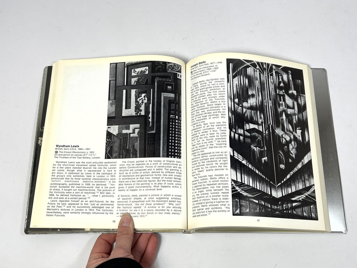 The machine/ MOMAカタログ/ヴィンテージ Lot 786 - MOMA The Machine Metal Cover Art Book. Museum of