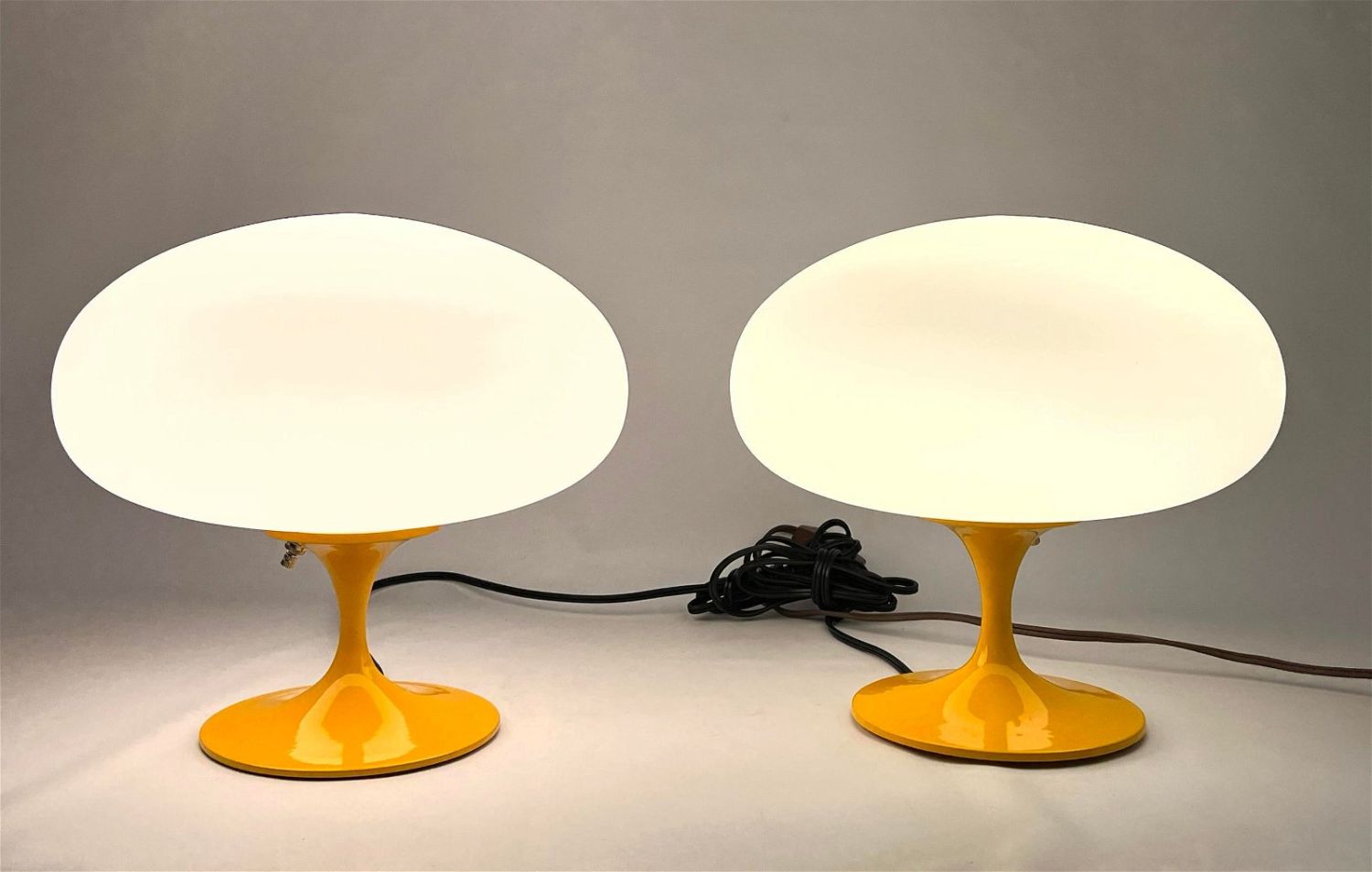 Lot 1924 Pr DESIGNLINE Contemporary Stemlite Mushroom Lamps. Mustard