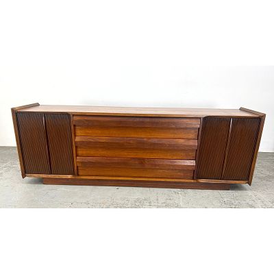 LANE American Modern Walnut Credenza Sideboard. Beautiful Walnut Grain. Rhythm Series. Marked.